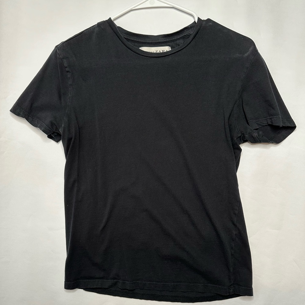 Zara Men’s Small Black T Shirt